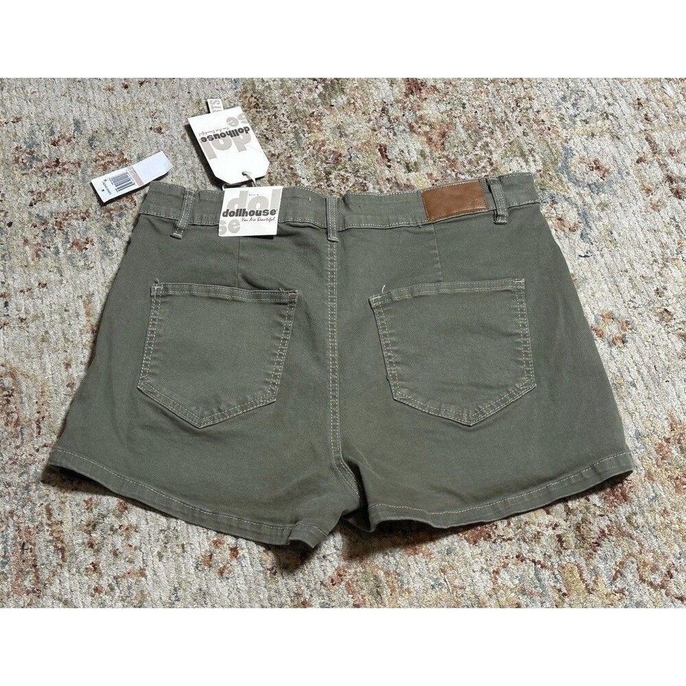 NWT Dollhouse Olive Green Cargo Denim Shorts Juniors Size 15 / 16 Stretch